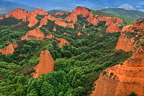 Las Medulas, Cordillera Cantabrica, Castilla y Leon, Spain. The landscape, now a natural reserve, is man-made: the rock formations are the result of iron mining since Roman times and the wood is culti...