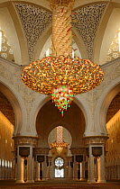Inside Sheikh Zayed Bin Sultan Al Nahyan Mosque, Abu Dhabi, UAE, November 2008
