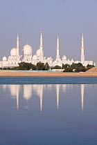 Sheikh Zayed Bin Sultan Al Nahyan Mosque, Abu Dhabi, UAE, November 2008