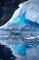 Ribbon of clear blue ice runing through an iceberg, West Greenland, 1997.