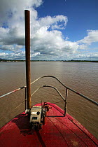 View from the working boat owned by Fred Larkham (Gloucestershire boatman) Severn Estuary, England, August 2009