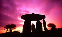 Pantre Ifan Megalithic Tomb, Dawn, Pembrokeshire, Wales