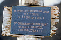 Sign written in Russian and Norwegian by the remains of the hut that Nansen and Johansen inhabited in 1895-6. Cape Norwegia, Jackson Island, Franz Josef Land, Russia, 1998.