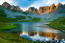 Ibon del Acherito, (Acherito Lake), surrounded by mountain peaks. Anso Valley, Pyrenees, Aragon, Spain, July 2007.