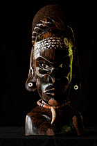 Traditional wooden statuette of man, Marova Lagoon, New Georgia Islands, Solomon Islands, Melanesia, Pacific Ocean, July 2010   . NOT AVAILABLE FOR MAGAZINE USE IN GERMAN-SPEAKING COUNTRIES UNTIL 1ST...