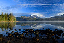 South Sister viewed from Sparks Lake in the Deschutes National Forest, Oregon, USA, September 2010