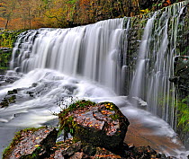 Sgwd Isaf Clun-gwyn waterfall, Ystradfellte, Brecon Beacons NP, Wales, UK, November 2011