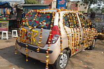 Car decorated for wedding, Nagpur, Maharashtra, India