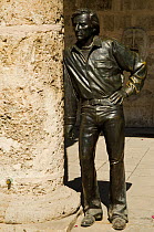 Bronze sculpture in Old Havana, UNESCO World Heritage Site, Cuba, Caribbean 2011