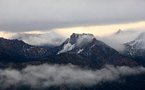 Scenic view from Mt. Rainier Sunrise point to the eastern ridges, Governors ridge, Crystal Mountain, Norse Peak of Cascade Range at sunrise, Mt. Rainier National Park, Washington, USA, North America,...