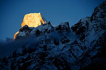 Sunrise on the  Naike Peak (6.211m) Manaslu Conservation Area, Himalayas, Nepal, October 2009.