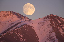 Full moon over Gates of the Arctic National Park, Brooks Range, North Slope, Alaska, USA