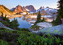 Alpine lake, with magnificent mountain views deep  Cascade mountains, Washington's Alpine Lakes Wilderness, Washington, USA. August 2012.
