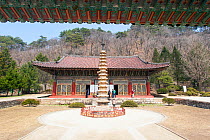 Pohyon Buddhist Temple, Myohyangsan, Democratic Peoples' Republic of Korea (DPRK), North Korea, April 2012