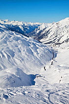 Resort pistes and mountain ranges, St Anton am Arlberg, Tirol, Austria, 2007
