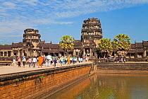Tourists visiting Angkor Wat Temple, Siem Reap, Cambodia 2010