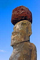 Ahu Tongariki, the largest ahu on the Island, one of the Tongariki row of 15 giant Moai statues, only this one still has a topknot in place, Isla de Pascua / Easter Island, Rapa Nui, Chile, 2008