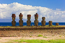 Anakena beach, monolithic giant stone Moai statues of Ahu Nau Nau, four of which have topknots, Isla de Pascua / Easter Island, Rapa Nui, Chile 2008