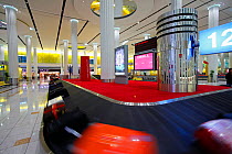Terminal 3 Baggage Carousel in the Arrivals Hall, new Dubai International Airport, Dubai, United Arab Emirates 2011