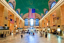 Inside Grand Central Station, main terminal, Manhattan, New York City, USA 2009