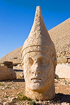Ancient carved stone heads of the gods, the god Antiochus, Nemrut Dagi (Nemrut Dag), on the summit of Mount Nemrut, UNESCO World Heritage Site, Cappadocia, Anatolia, Turkey, 2008