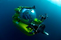 Mike de Gruy, underwater camerman, in Remora submersible, Mediterranean