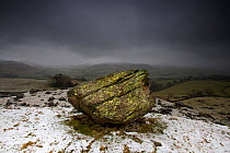 The Norber Erratics. Blocks of older Silurian sandstone, perched on top of younger Carboniferous limestone, that were left by retreating ice at the end of the last Ice Age, Clapham, Yorkshire, winter
