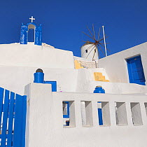 Traditional Cycladic architecture, Oia, Santorini / Thira Island, Greece, May 2009.