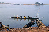 Passengers aboard Pirogue on Niger River. Mopti, Mali, 2005-2006.