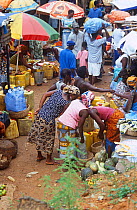 Fourah Bay street market scene, Freetown, Sierra Leone, 2004-2005.