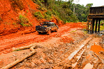 Graphite mine near the Andasibe-Mantadia National Park, one of the environmental problems affecting the ecosystem of the rainforest. Madagascar, March 2005.