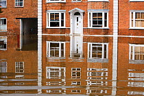 Houses in Tewkesbury flooded, during severe flooding of July 2007.  Gloucestershire, England, UK, 24th July 2007.