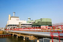 The Diemen combined heat and power plant on the outskirts of Amsterdam, Netherlands is operated by Nuon energy. It is a combined cycle gas turbine that produces 435 Megawatts of power and also 260 meg...