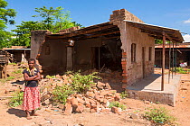 Houses damaged by the floods in Makhanga.  Malawi, March 2015.