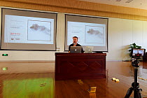 Presentation by photographer Roy Mangersnes at The Teacher's College in Manshi, China, May 2017.