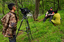 Wildlife photographer Staffan Widstrand interviewed by Sichuan TV, Tangjiahe National Nature Reserve, Qingchuan County, Sichuan province, China