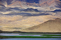 Landscape of Mount Shishapangma, Mt Qomolangma National Park, Qinghai Tibet Plateau, China.