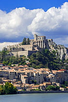 Citadel of the city Sisteron on the banks of the River Durance, Provence-Alpes-Cote d&#39;Azur, Alpes-de-Haute-Provence, France. September 2018