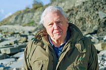 Sir David Attenborough on location for the BBC programme &#39;Attenborough and the Sea Dragon&#39;. Lyme Regis, Dorset, UK. 2016.