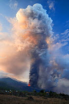 Strombolian eruption of Cumbre Vieja volcano, La Palma, Canary Islands, September 2021.