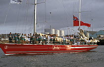 "Steinlager 2", skippered by Peter Blake, arrives in Freemantle, Australia, winning leg 2 after 27 days at sea, 1989. Whitbread Round the World Race 1989-1990. ^^^ She went on to win the race overall.