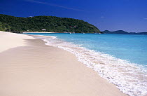 Sandy beach on White Bay, Jost Van Dyke Island(JV Dyke), also known as Barefoot Island, British Virgin Islands (BVI)