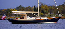 Fontaine 53 cruising yacht anchored, Rhode Island, USA. October 2006.
