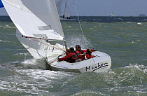 GBR 1009 "Mayham" during the Etchells European Championships, Cowes Isle of Wight, UK, day 2 June 22, 2006.
